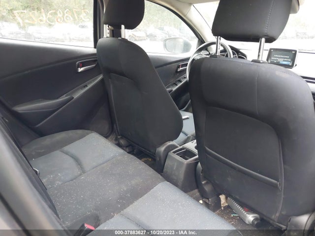 2016 SCION IA VIN: 3MYDLBZV1GY100712