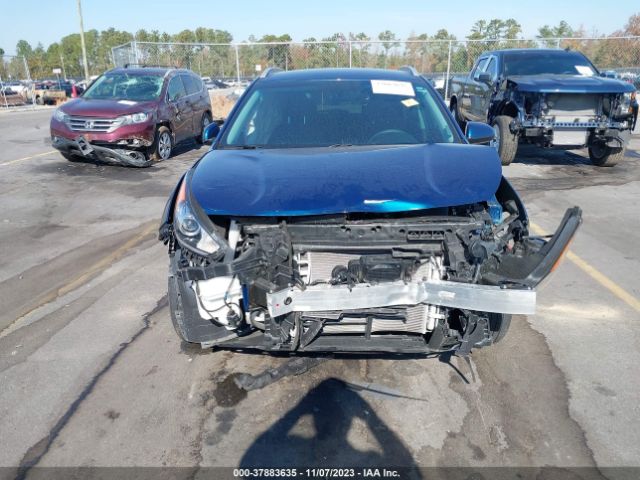 KNDCB3LC4K5242214 KIA NIRO LX