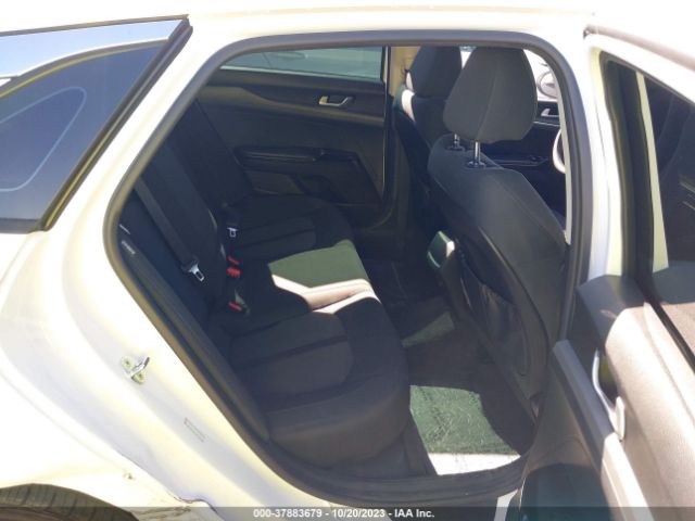 5XXG14J2XNG084143 KIA K5 LXS