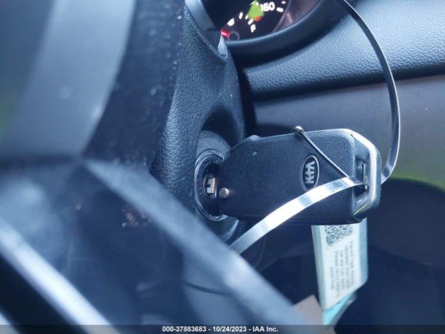KNDPM3AC8N7970058 KIA Sportage Lx