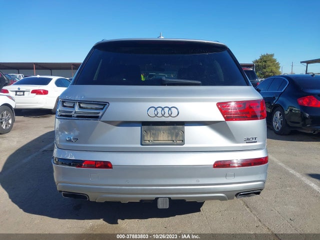 Audi Q7 Premium Plus 2018 WA1LAAF77JD036390 Image 17