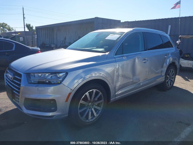 Audi Q7 Premium Plus 2018 WA1LAAF77JD036390 Image 2