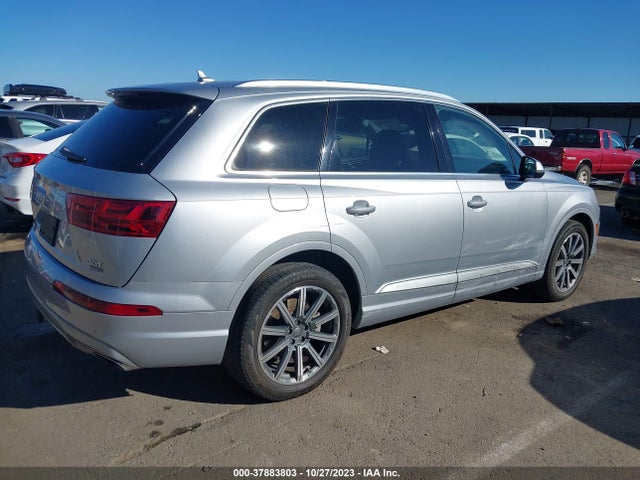 Audi Q7 Premium Plus 2018 WA1LAAF77JD036390 Image 4