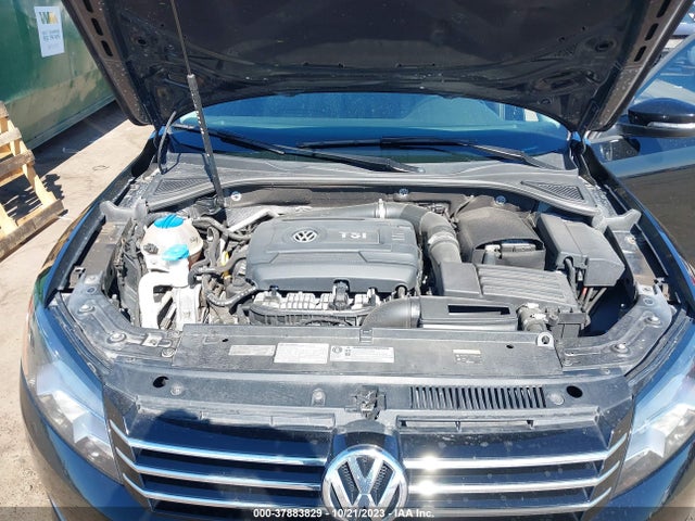 1VWAT7A30FC099775 Volkswagen Passat 1.8t Wolfsburg Ed