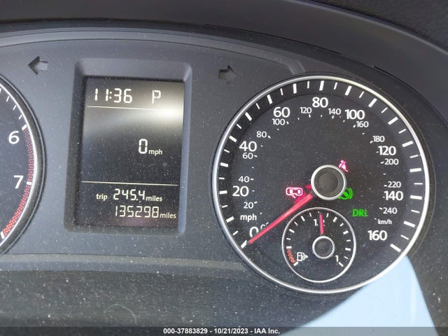 1VWAT7A30FC099775 Volkswagen Passat 1.8t Wolfsburg Ed