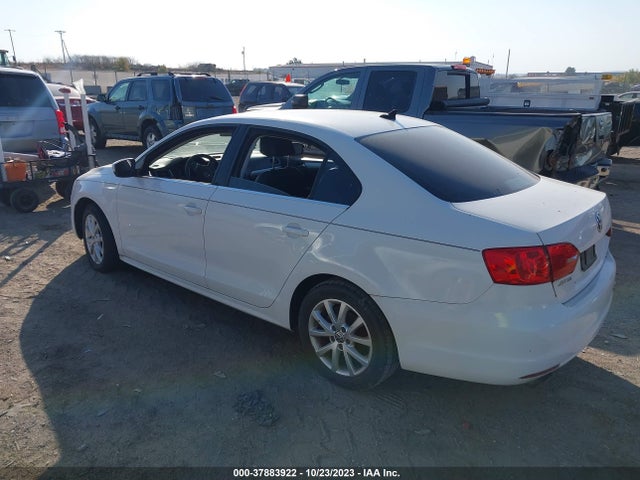 3VWD17AJXEM356908 Volkswagen Jetta Sedan Se W/connectivity