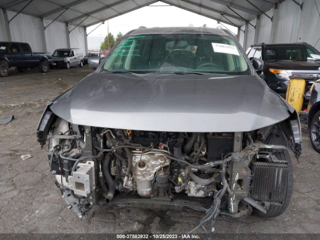 5N1DR2MN7JC672044 Nissan Pathfinder Sv