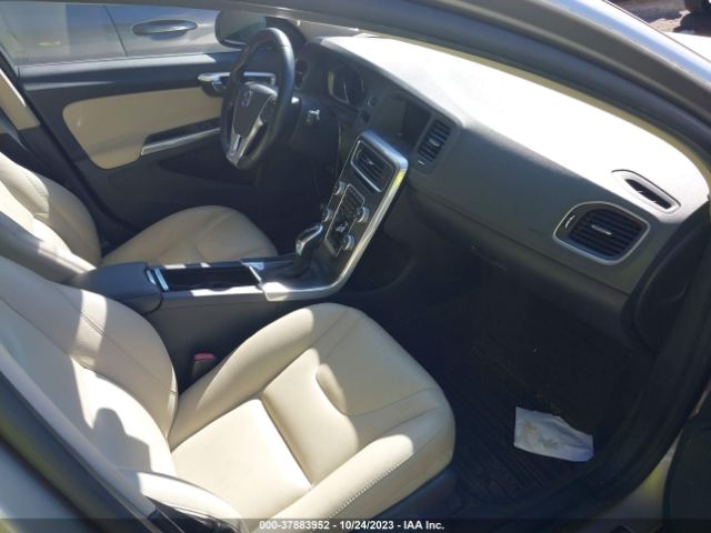 2016 VOLVO V60 YV140MEK2G1306067 Photo 4