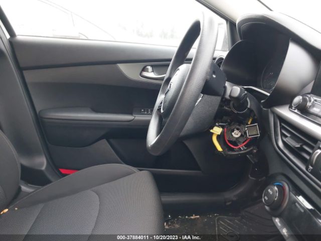 3KPF24AD2KE094891 KIA Forte Lxs