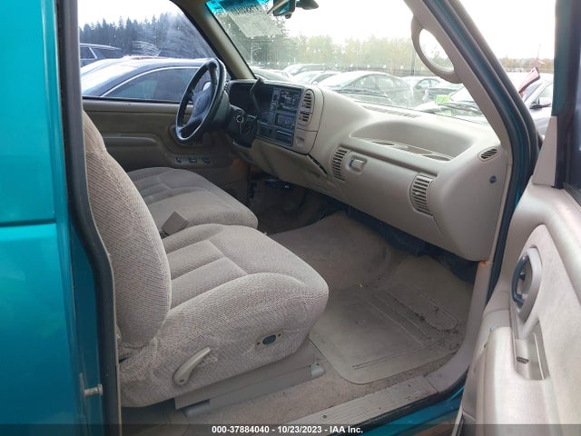 1996 GMC SIERRA C2500 VIN: 1GTGC29R8TE525530