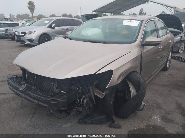 1VWBT7A31GC017350 Volkswagen Passat 1.8t Se