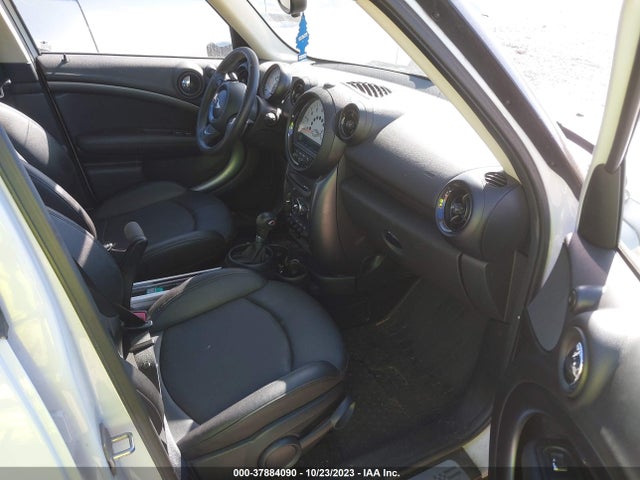 2014 MINI COUNTRYMAN WMWZC5C58EWP38682 Photo 4