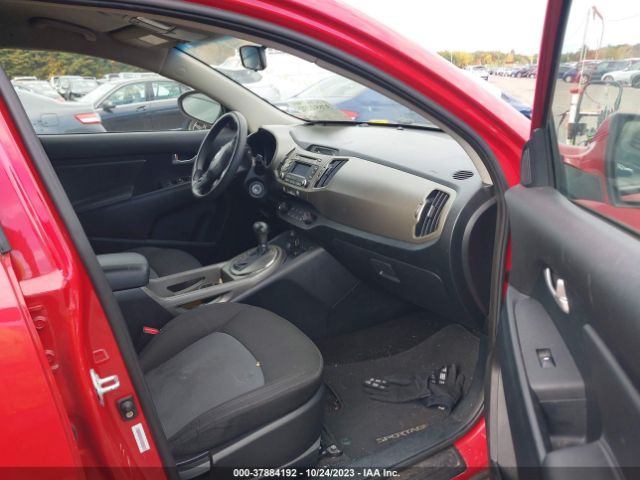 KNDPB3ACXE7584828 KIA Sportage Lx