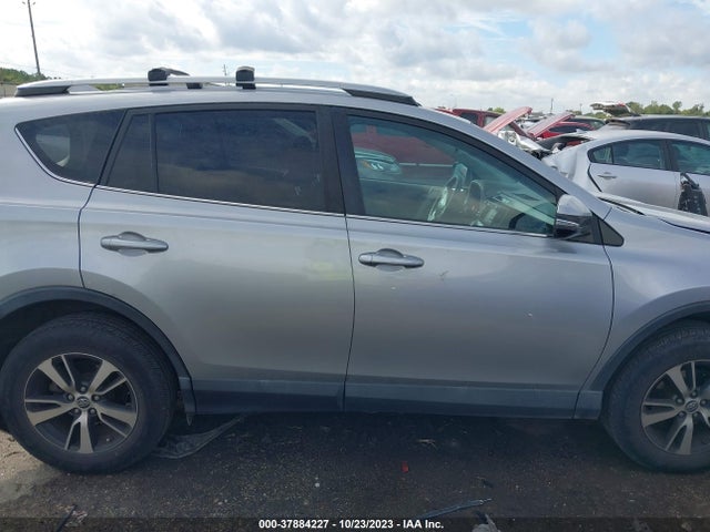 2018 TOYOTA RAV4 XLE VIN: 2T3WFREVXJW522617