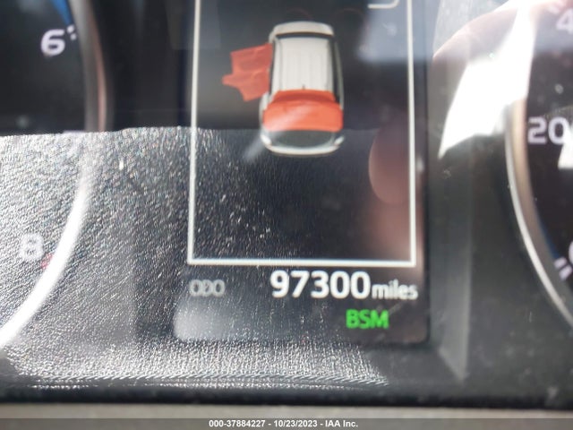 2018 TOYOTA RAV4 XLE VIN: 2T3WFREVXJW522617