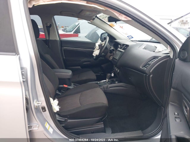 JA4AP3AU2HZ026278 Mitsubishi Outlander Sport 2.0