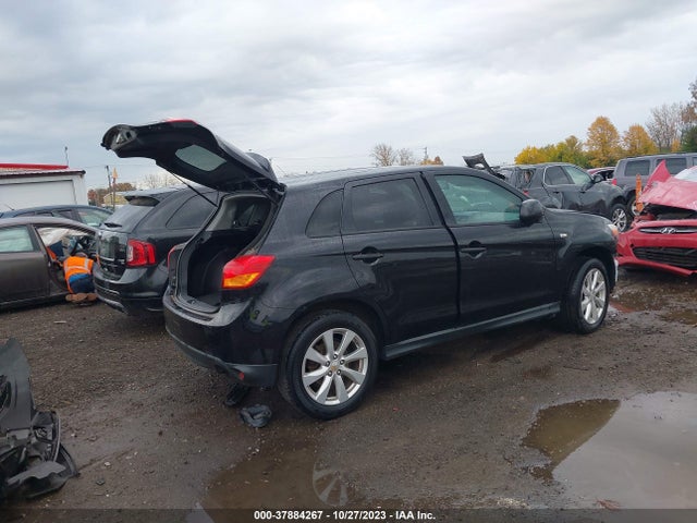 4A4AR3AU8FE033362 Mitsubishi Outlander Sport Es