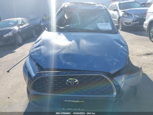 Toyota Corolla Cross Xle 2022 7MUDAAAG8NV022211 Image 12