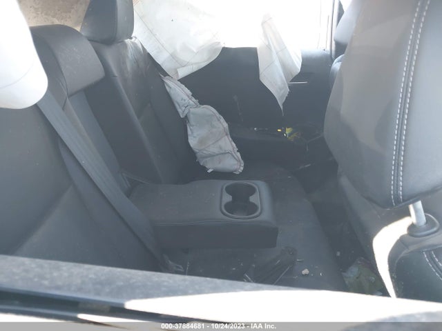 Toyota Corolla Cross Xle 2022 7MUDAAAG8NV022211 Image 8