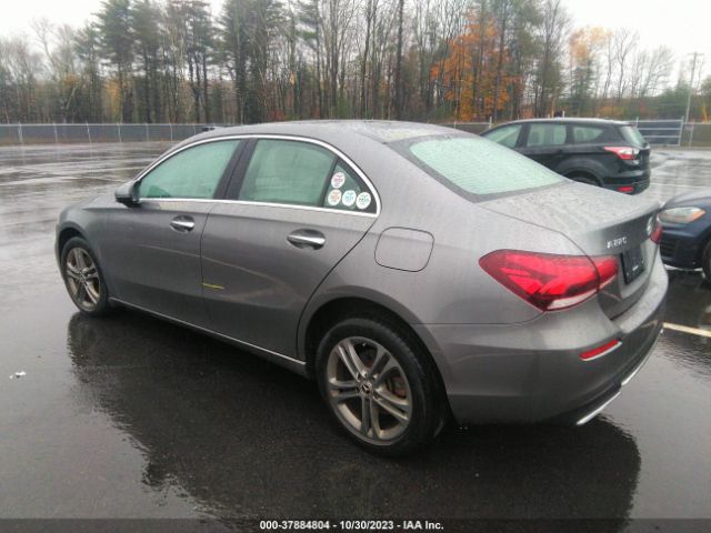 W1K3G4FB0LJ200633 Mercedes-Benz A-class A 220