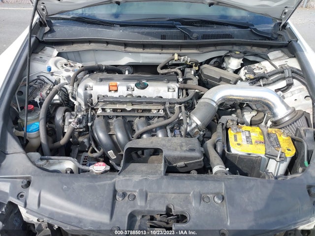 2010 HONDA ACCORD SDN LX VIN: 1HGCP2F39AA104666