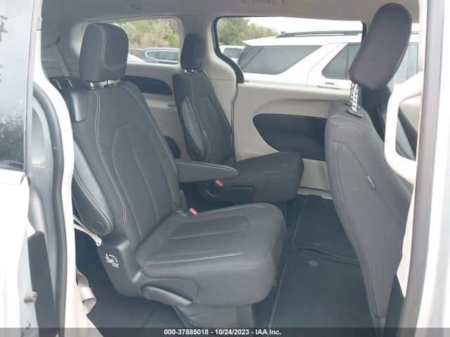 2C4RC1CG4PR550220 Chrysler Voyager Lx