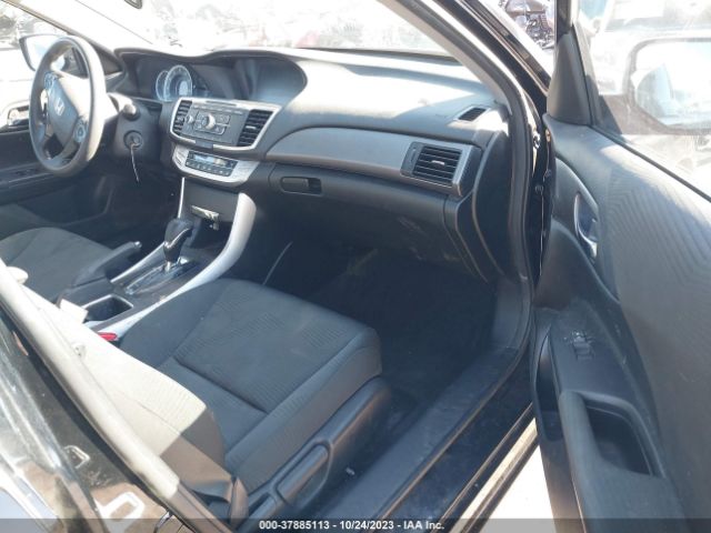1HGCR2F3XFA208956 Honda Accord Sedan Lx
