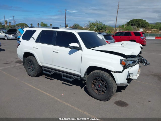 2018 TOYOTA 4RUNNER TRD OFF ROAD PREMIUM VIN: JTEBU5JR5J5597752