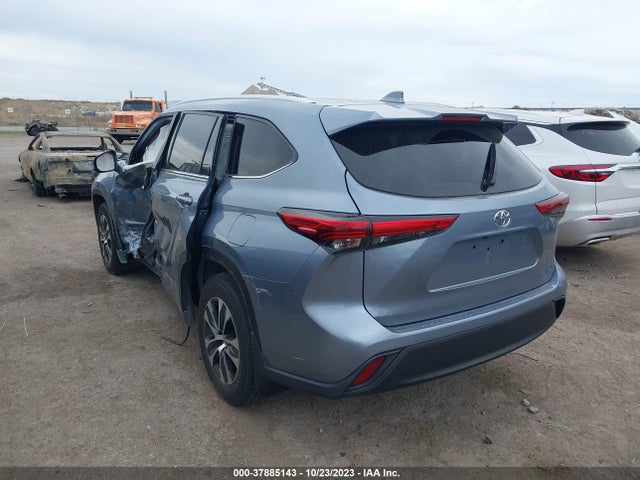 2021 TOYOTA HIGHLANDER XLE VIN: 5TDGZRBHXMS133430