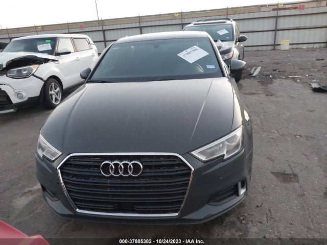 Audi A3 40 Premium 2019 WAUAUGFF7K1023959 Image 11