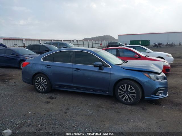 4S3BNAF60J3043636 Subaru Legacy Premium