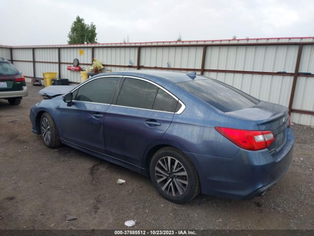 4S3BNAF60J3043636 Subaru Legacy Premium