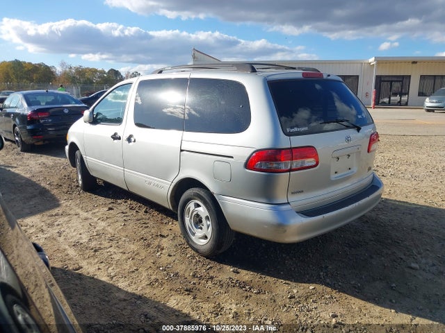 2002 TOYOTA SIENNA LE/XLE VIN: 4T3ZF13C72U482269