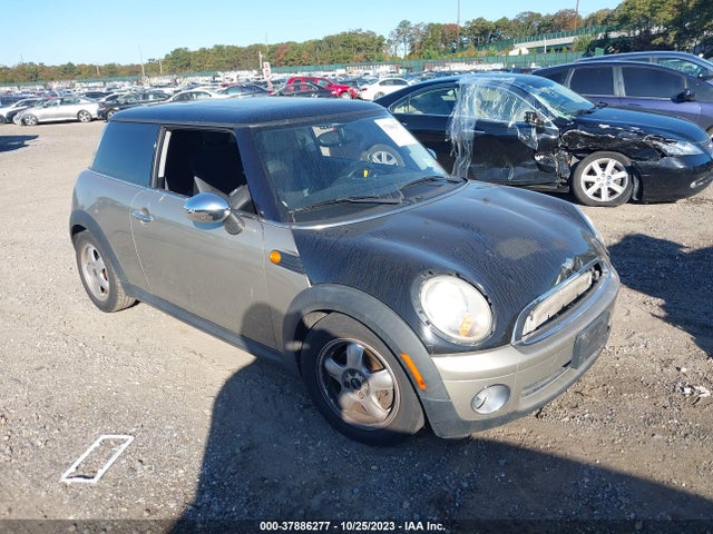 2008 MINI COOPER HARDTOP WMWMF33578TT65582 Photo 0