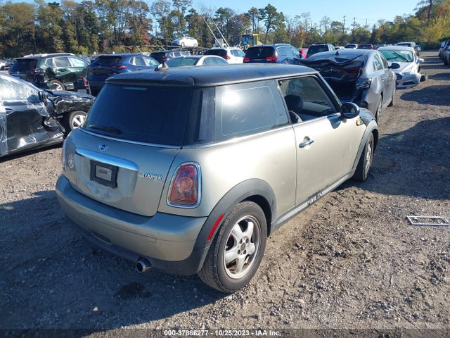 2008 MINI COOPER HARDTOP WMWMF33578TT65582 Photo 3
