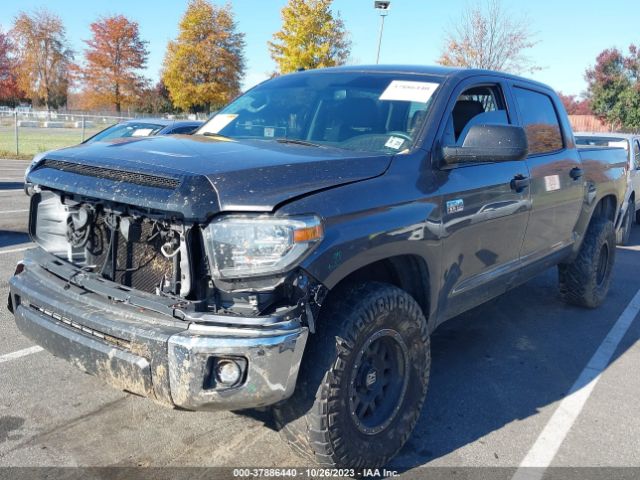 2018 TOYOTA TUNDRA 5TFDY5F16JX715011 Photo 1