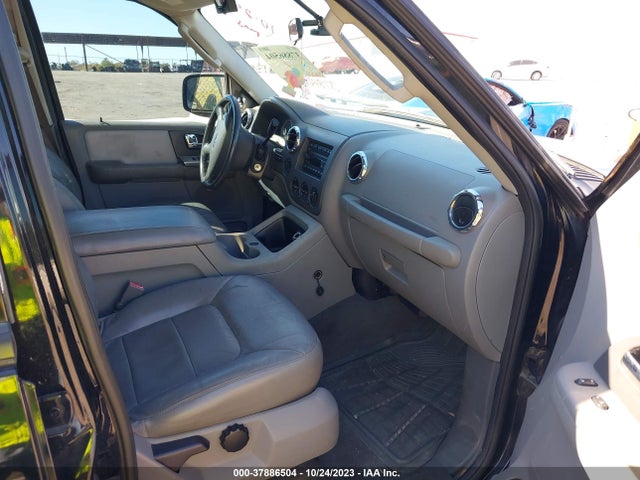 2005 FORD EXPEDITION XLT VIN: 1FMFU16575LA59622