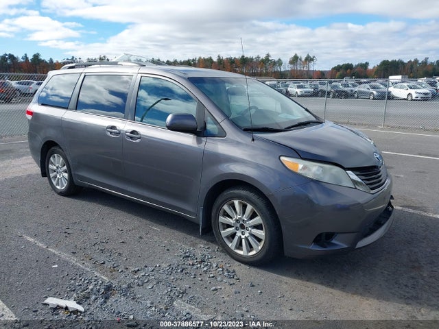 2011 TOYOTA SIENNA LE VIN: 5TDJK3DC2BS014745