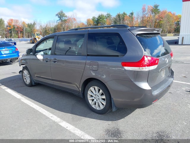 2011 TOYOTA SIENNA LE VIN: 5TDJK3DC2BS014745