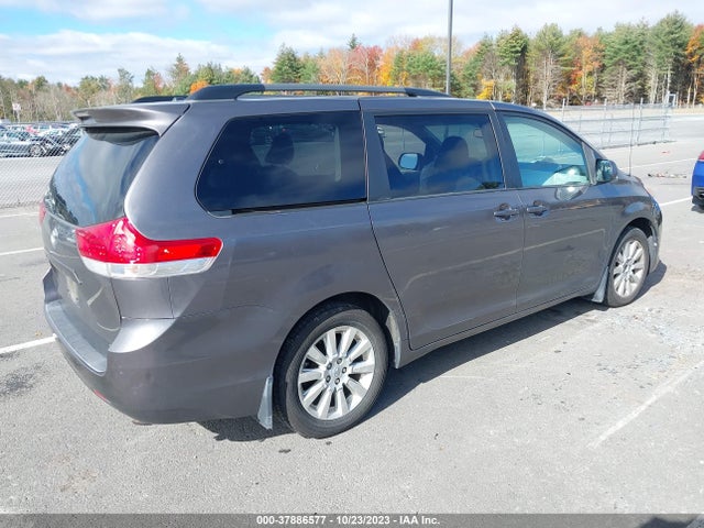 2011 TOYOTA SIENNA LE VIN: 5TDJK3DC2BS014745