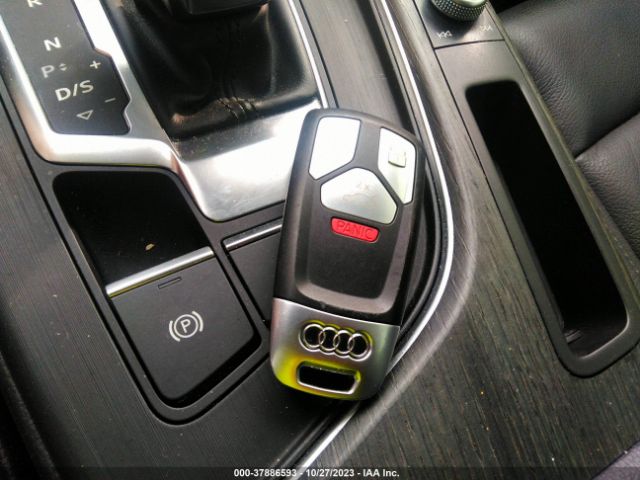WAUDNAF47KA103526 Audi A4 45 Premium