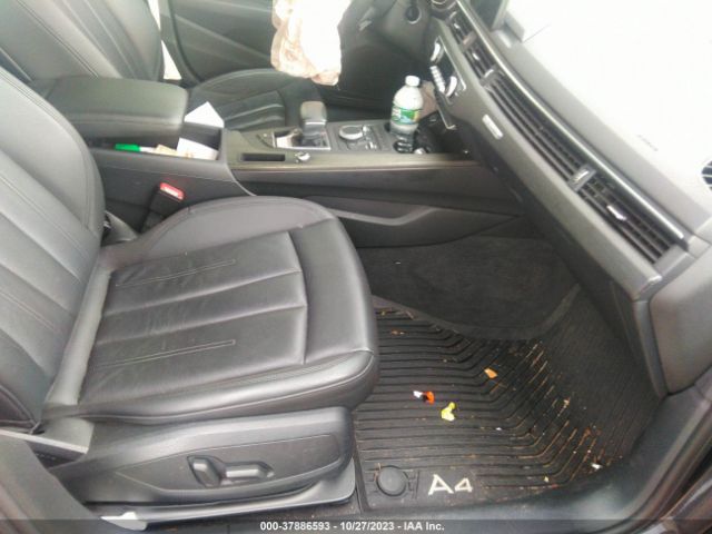 WAUDNAF47KA103526 Audi A4 45 Premium