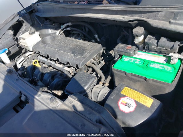 2011 HYUNDAI TUCSON GLS VIN: KM8JUCACXBU309520