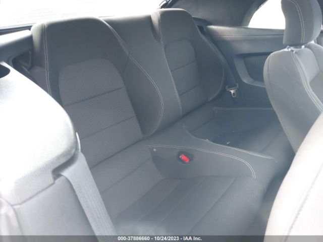 1FATP8EM1F5400718 Ford Mustang V6