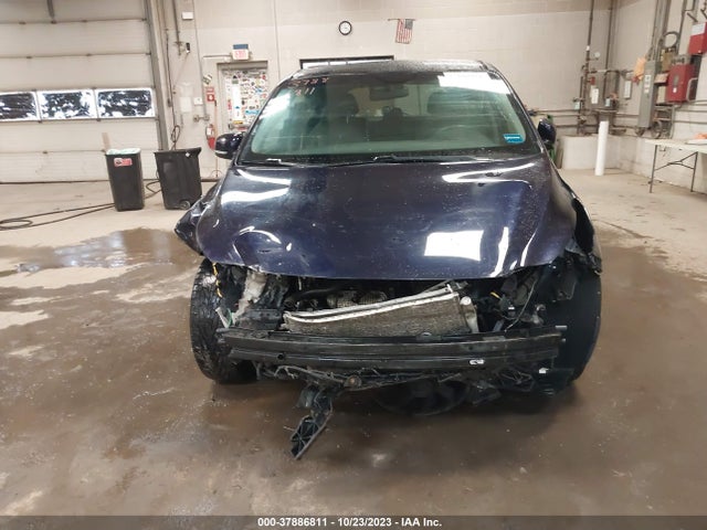 2018 KIA SEDONA LX VIN: KNDMB5C17J6380272