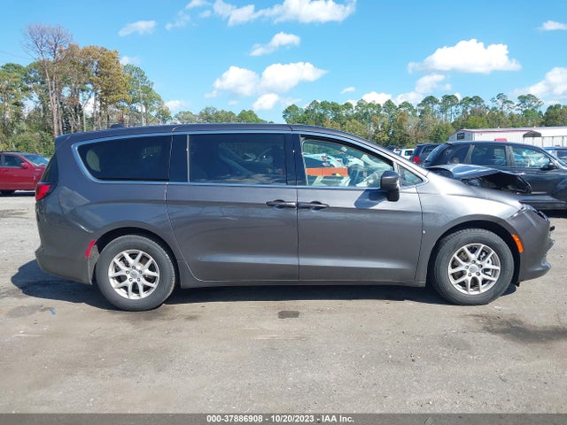2C4RC1CG7NR229933 Chrysler Voyager Lx
