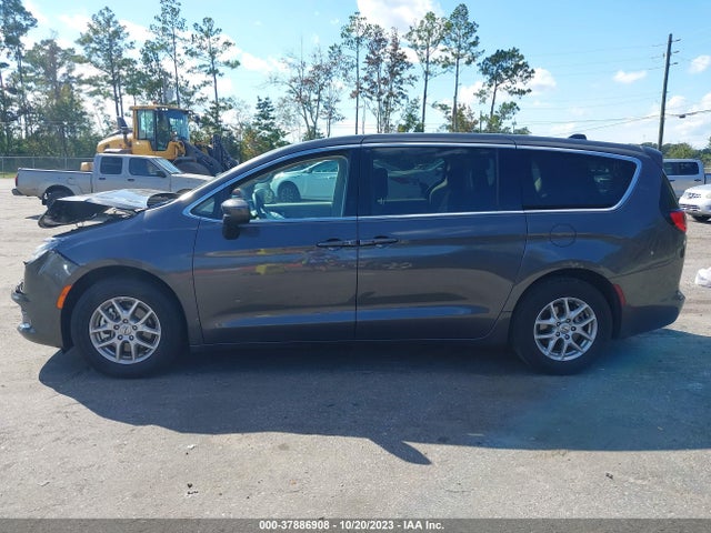 2C4RC1CG7NR229933 Chrysler Voyager Lx