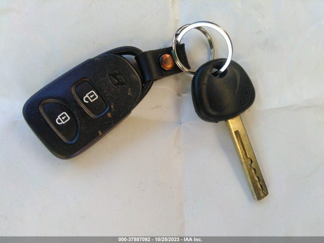 Hyundai Accent Value Edition 2017 KMHCT4AEXHU351150 Image 11