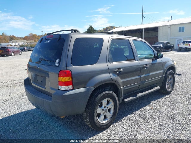 2005 FORD ESCAPE XLT VIN: 1FMYU03185KA33153