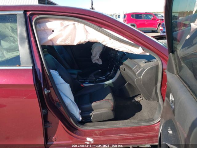 1HGCR2F18HA019854 Honda Accord Sedan Sport Se